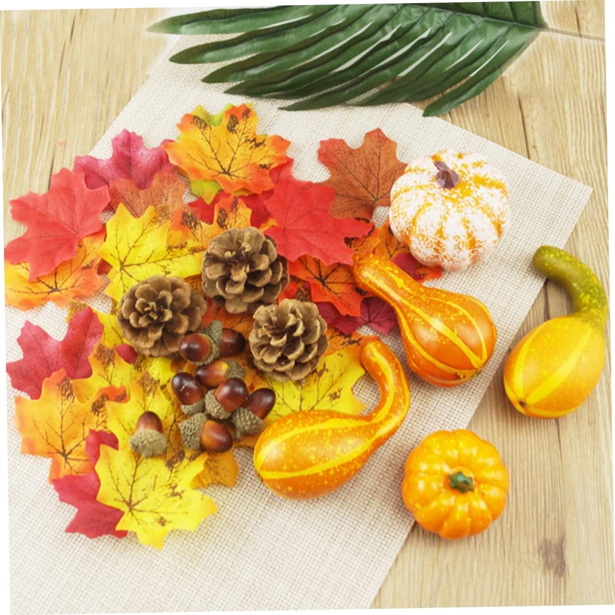 IMIKEYA 141pcs Halloween Artificial Pumpkins Acorns and Maple Leaves Decor
