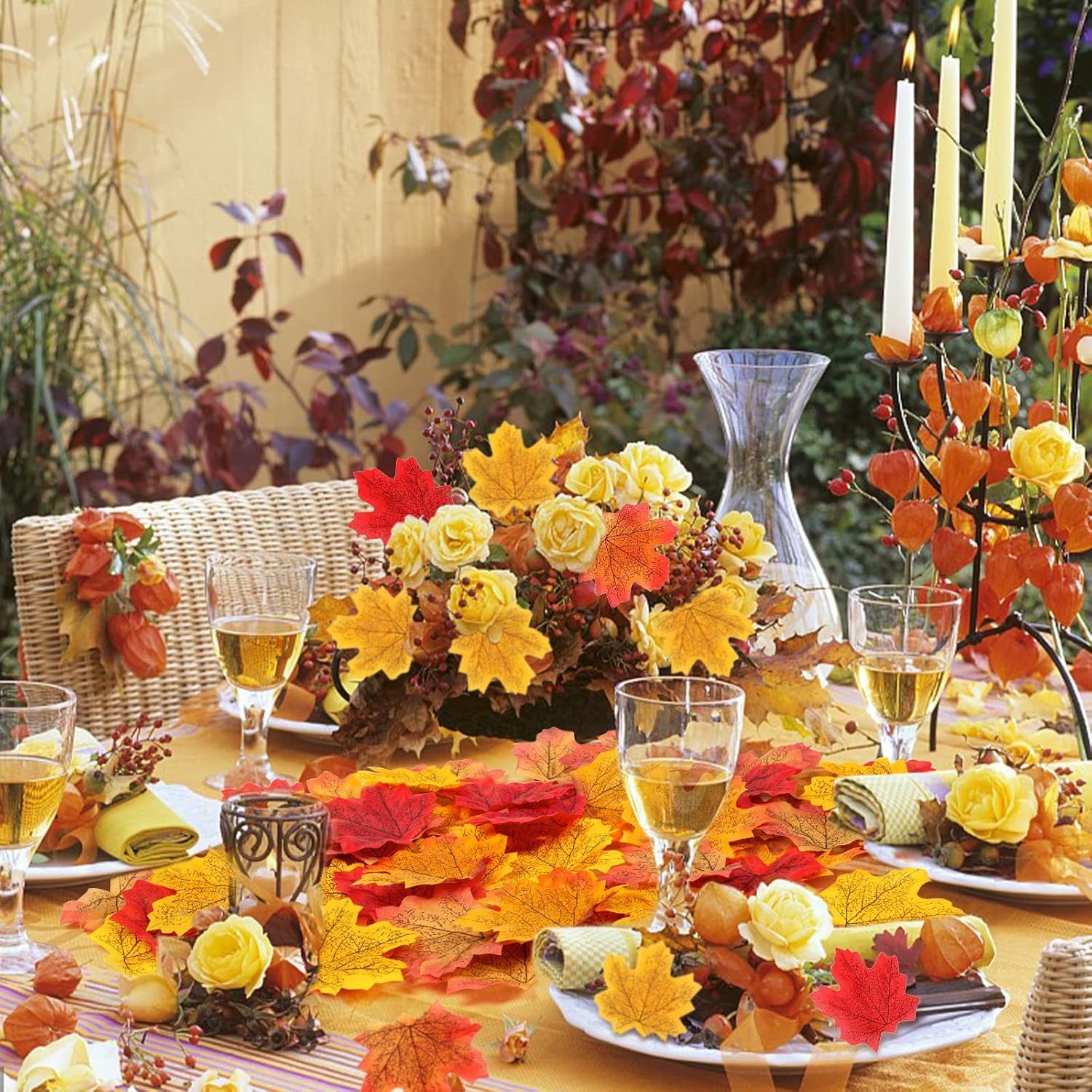 FUTUREPLUSX 500PCS Fake Maple Leaves Decorations